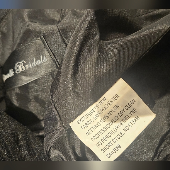 Black evening dress - Picture 8 of 8